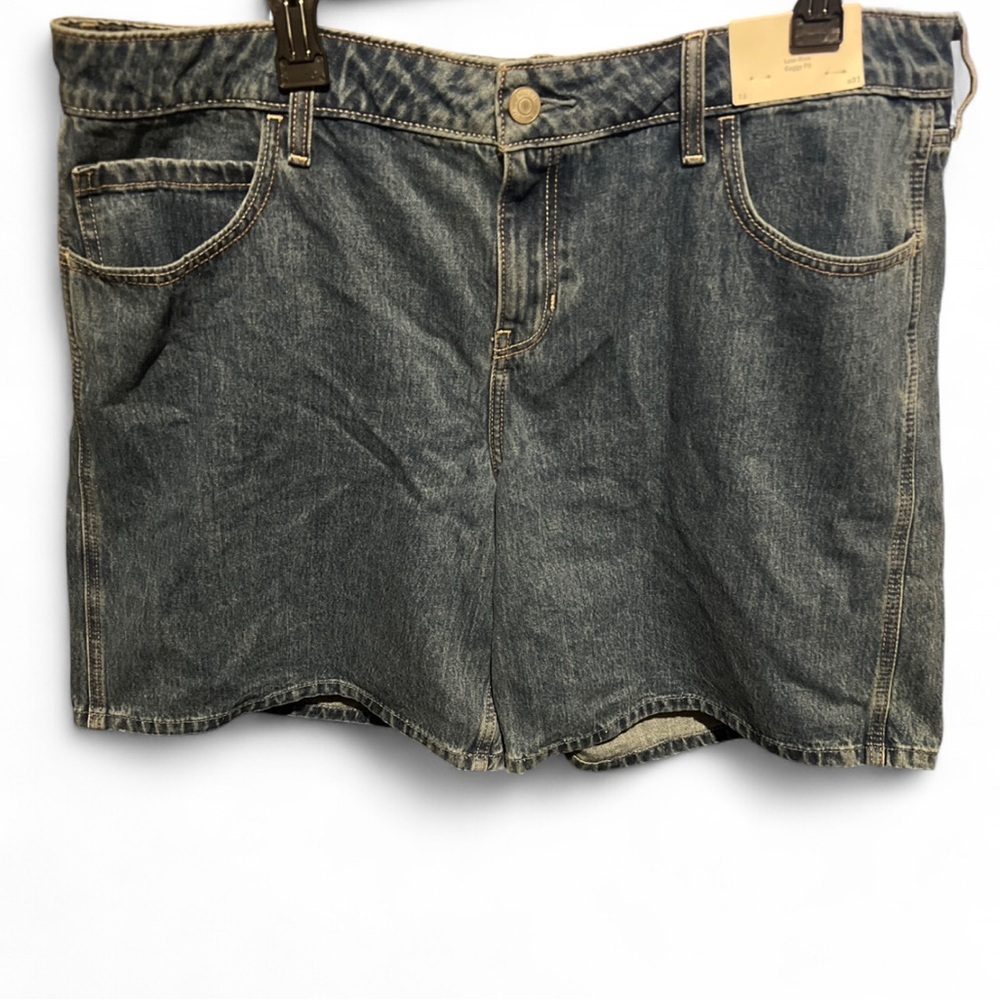 Hollister Denim Low-Rise Baggy Jorts